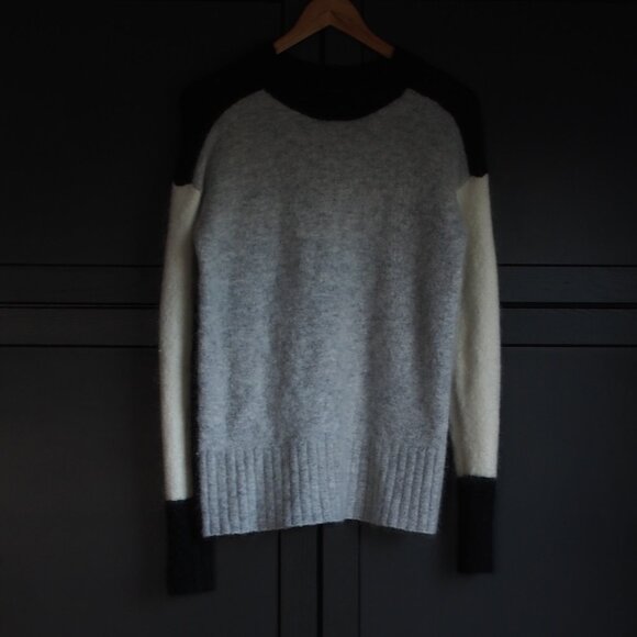 H&M | Wool/Mohair Blend Oversized Sweater - Picture 1 of 4